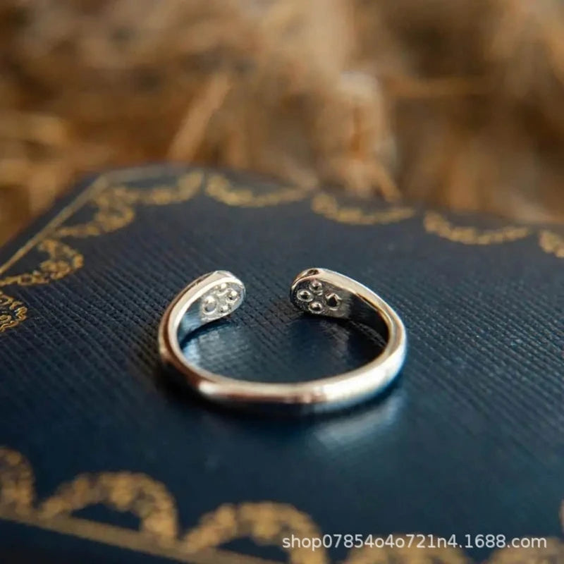 Paw Ring